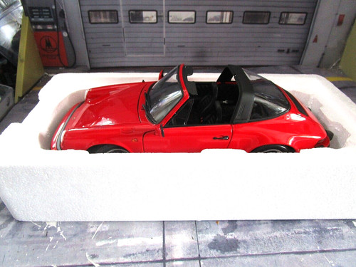 Porsche 911 carrera targa - 3.2,
